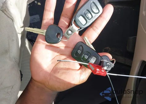 2016 Hyundai Elantra Se from USA, damaged, VIN 5NPDH4AE2GH662655